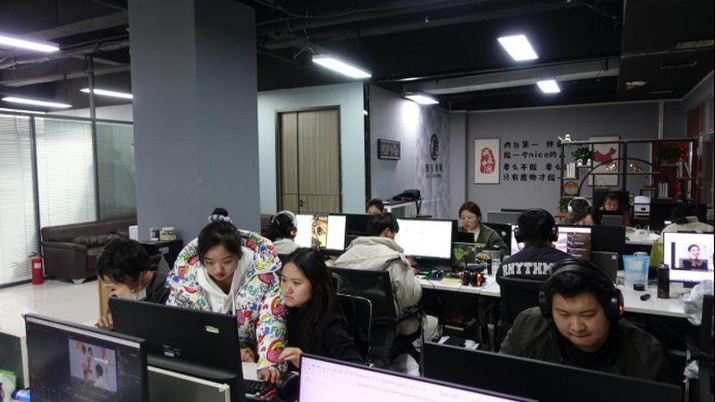 短视频拍摄布光技巧解析：与微电影布光的差异与运用